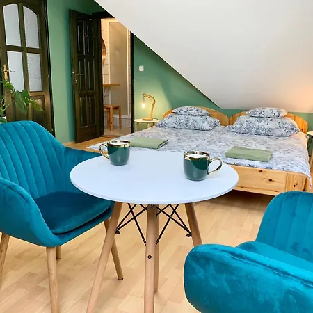 Pensión Vazul Vászoly